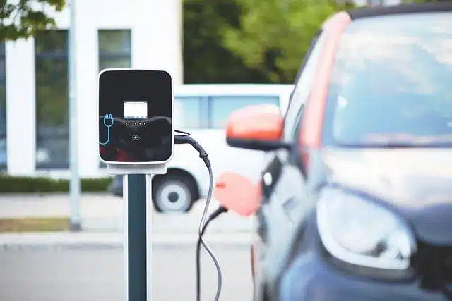 Voiture électrique en LDD