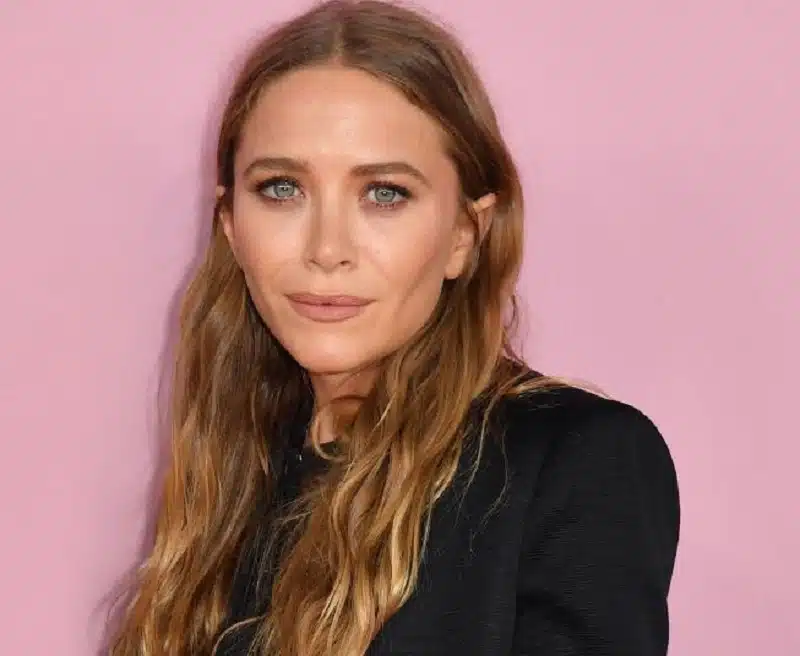 Mary Kate Olsen (sa taille, son poids) qui est son mari ?