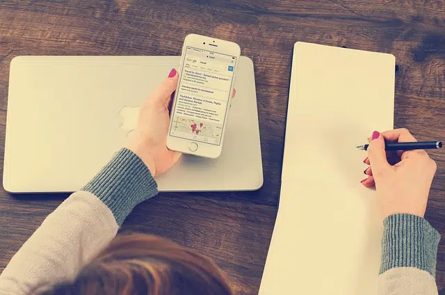 Quand prévenir son employeur de son absence ?