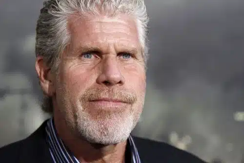 Ron Perlman (sa taille, son poids) qui est sa femme ?