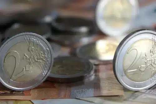 Acheter et Investir dans les Pièces 2 Euros : Les Conseils Indispensables