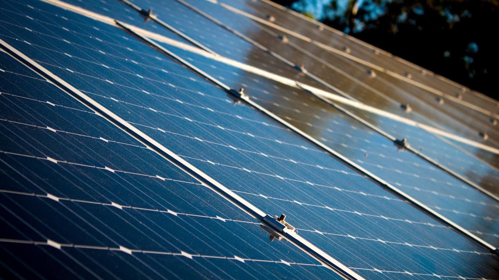 Combien prévoir pour l’installation photovoltaïque d’un bâtiment ?
